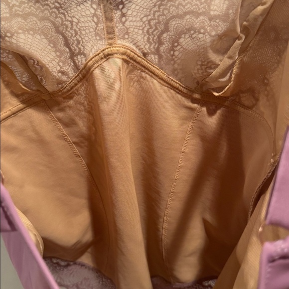 NWT Pinsy Lace Detail Lilac Bodysuit Large - Picture 8 of 8